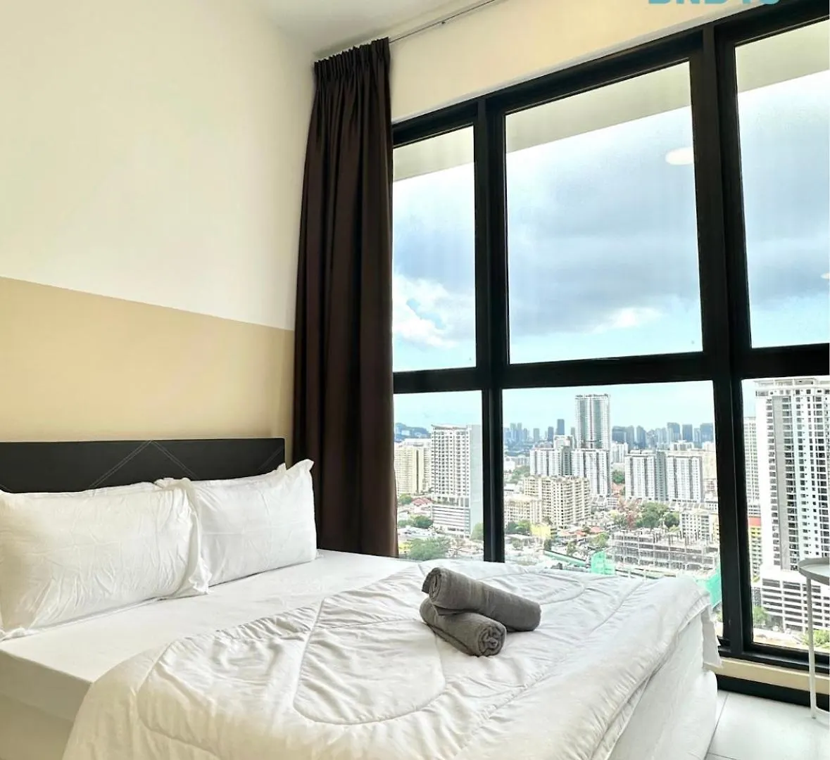 Urban Suites @ George Town Penang By Bnb4U 0*,  Malásia